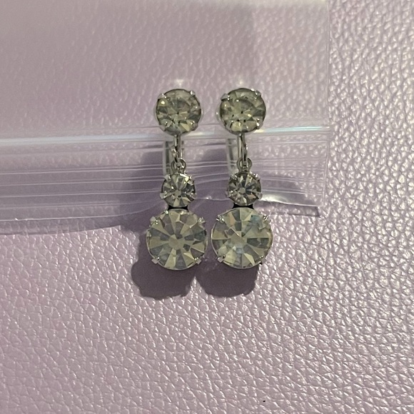 Vintage Earrings - Picture 1 of 3